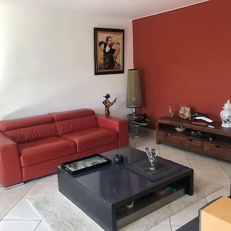 Spacious Flat - Near Beach And Port Apartament *